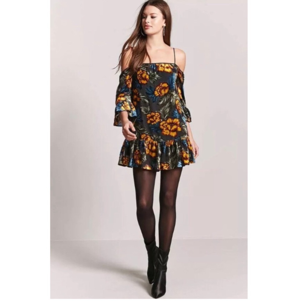 Forever 21 Open Shoulder Velvet dress